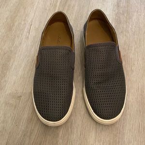 Olukain Pehuea Sneakers- Pavement- W sz 9